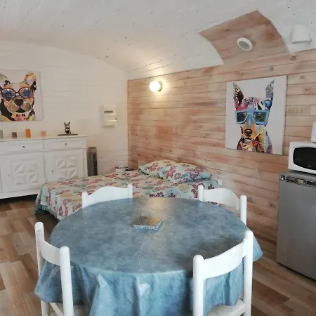Appartement 41 Rue De La Roche Auzat-la-Combelle